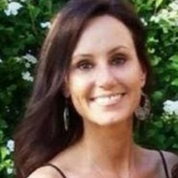 Meet your Posher, Michele