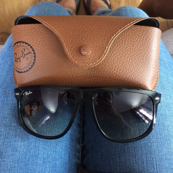 Ray Bans - New condition
