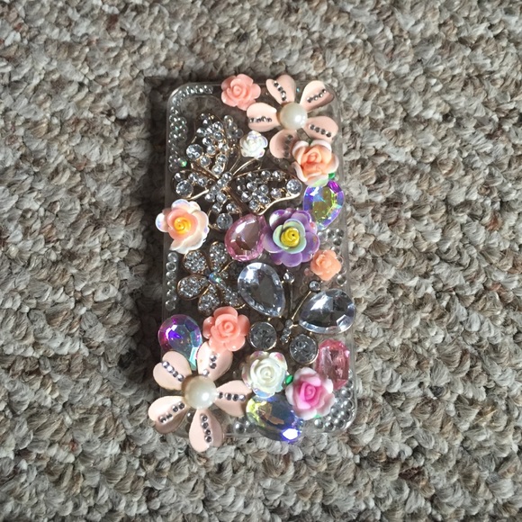 iPhone 4/4s flower/butterfly case