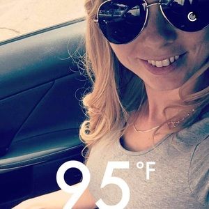 Meet your Posher, Delaney