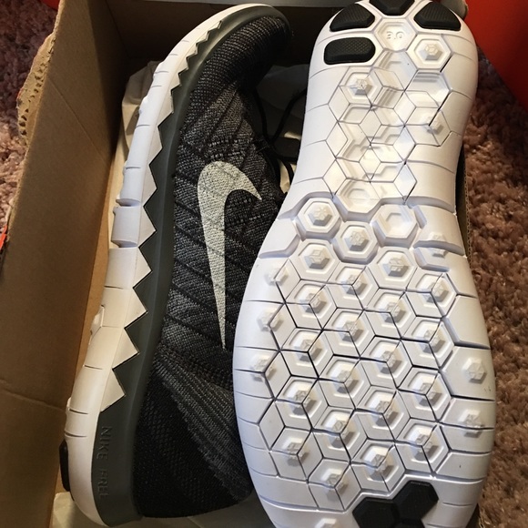 Nike free run 3.0 flyknit - Picture 2 of 4