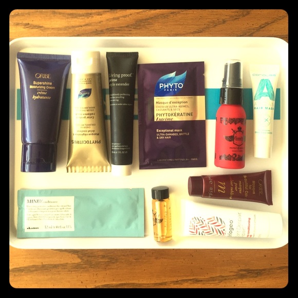 Deluxe haircare sample set! 💁