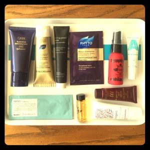 Deluxe haircare sample set! 💁