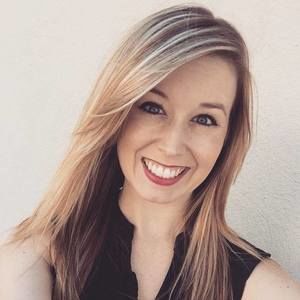 Meet your Posher, Carrie