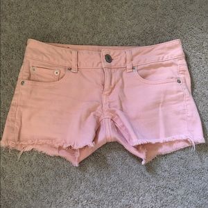 Light pink American eagle shorts