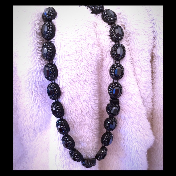 Elegant necklace