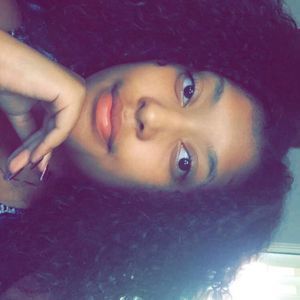 Meet your Posher, Angie