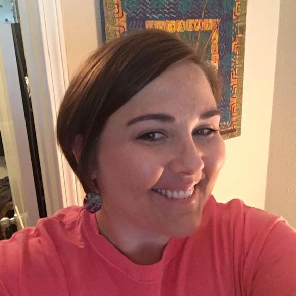 Meet your Posher, Rebecca