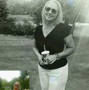 Meet your Posher, Angela