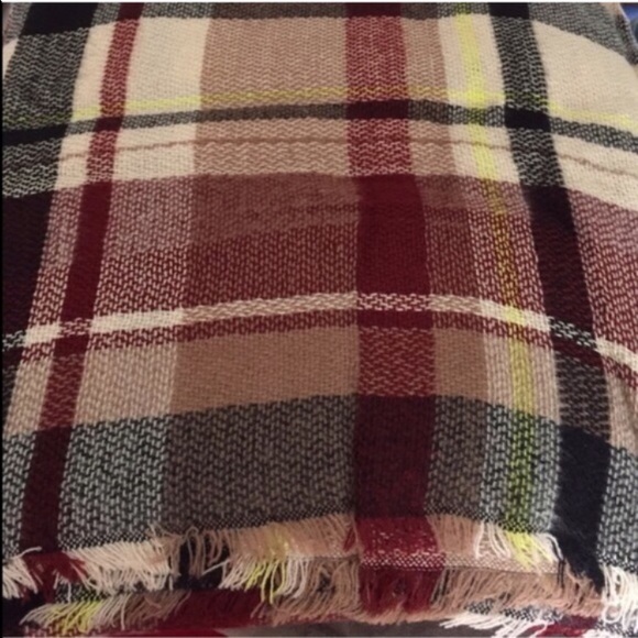 ❣️SALE❣️Soft Blanket Scarf burgundy/black/cocoa - Picture 3 of 4