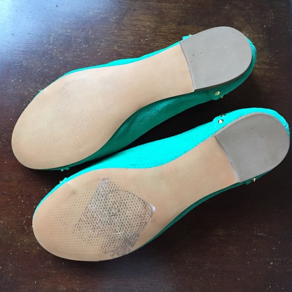 ‼SOLD‼ Green Steve Madden "Kstudd" flats - Picture 2 of 3