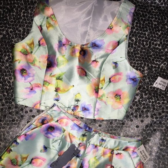 Two piece short set