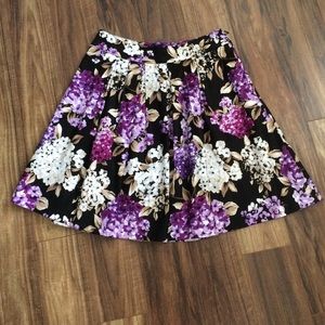 White House Black Market Skirt