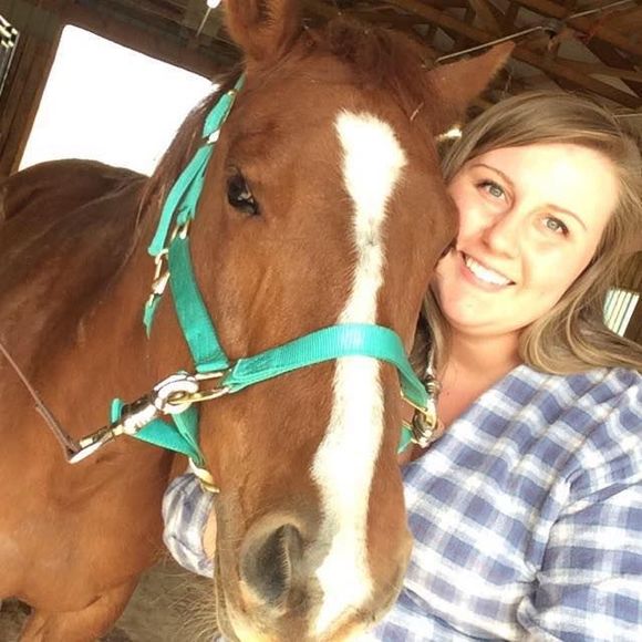 Meet your Posher, Bailee