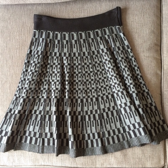 Jolt high waisted black and grey skirt