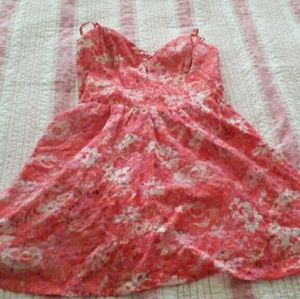 Sleeveless floral print dress