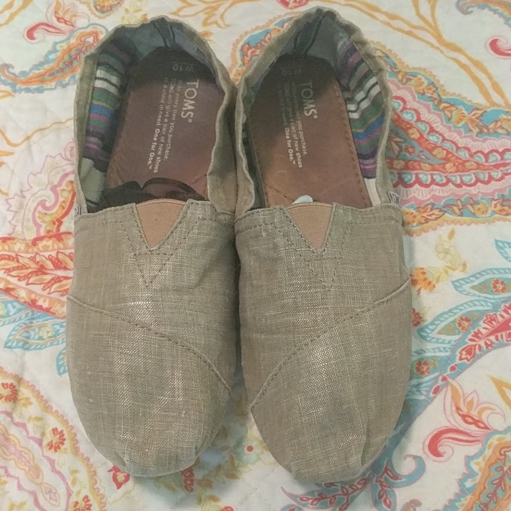 TOMS