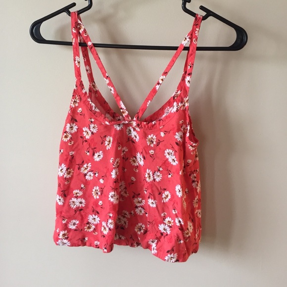 crop top - Picture 2 of 3