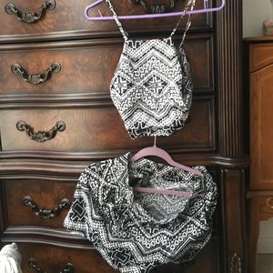 Express two piece black and white print set