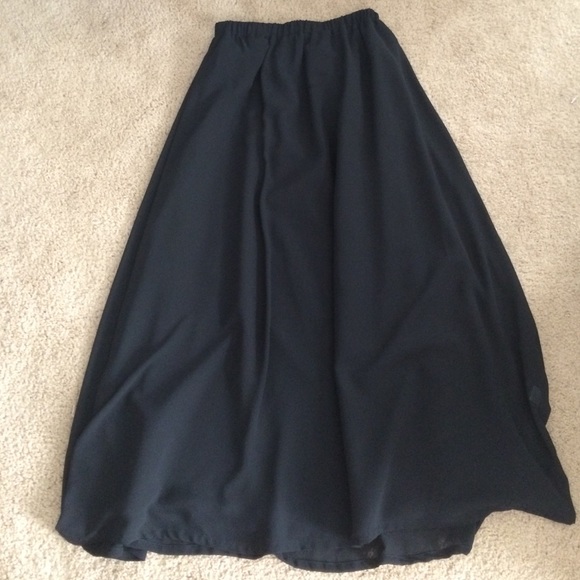 Super classy black maxi skirt from anthro!