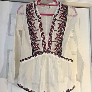 AKEMI KIN TOP. NWOT SIZE SMALL