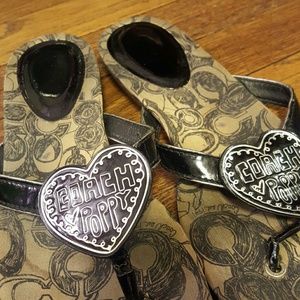 Coach flip-flops
