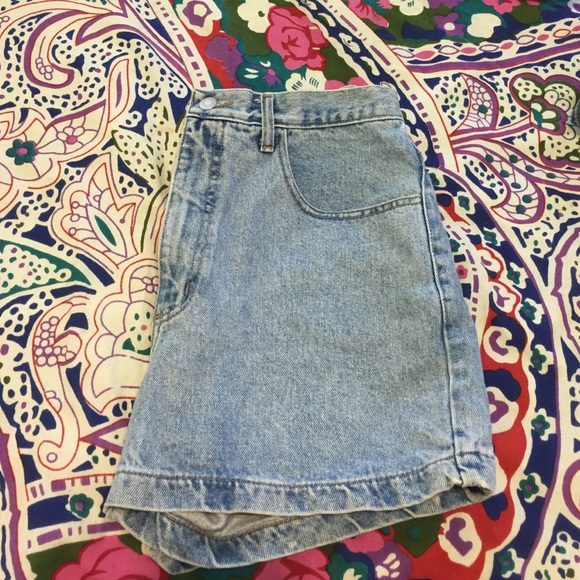 Vintage guess shorts