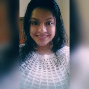 Meet your Posher, Esmeralda