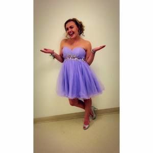 Meet your Posher, Caroline