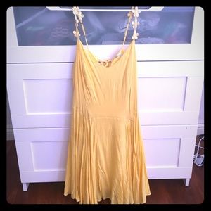 Urban Outfittes Kimchi Blue yellow flowy mini