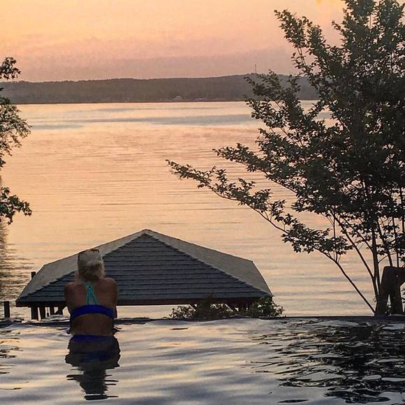 Meet your Posher, Maddie