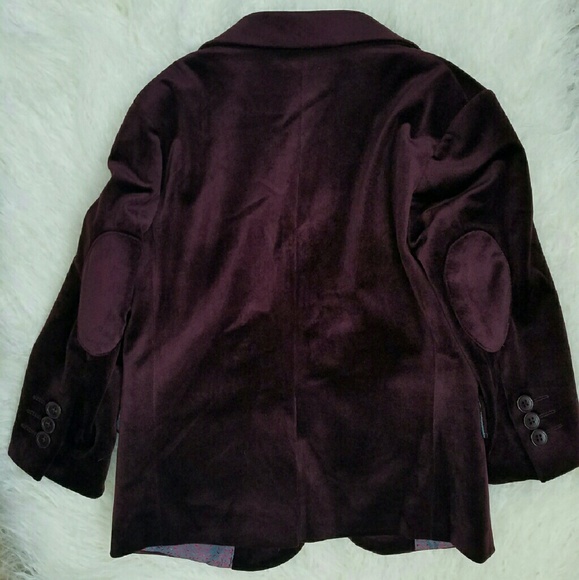 **PRICE DROP!**  Burgundy Velvet Blazer - Picture 4 of 4