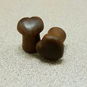 Wood Heart Plugs 7/16"
