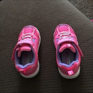 Toddler size 7 sketchers