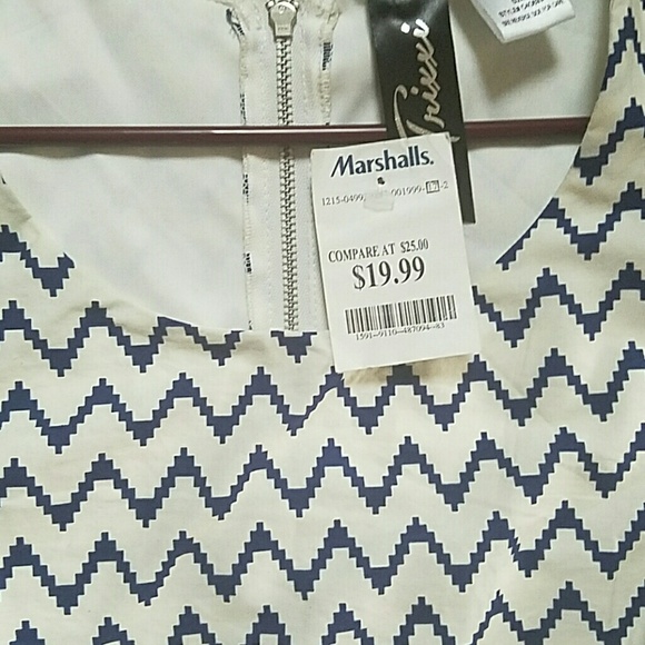 NWT DRESS - Picture 2 of 3