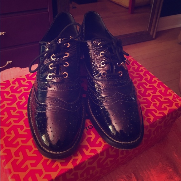 Tory Burch oxfords. - Picture 1 of 4