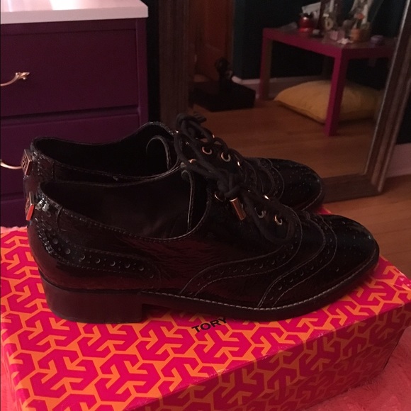 Tory Burch oxfords. - Picture 2 of 4