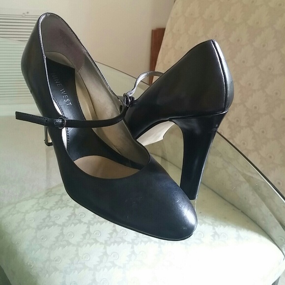 Business Casual heels.