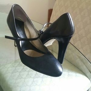 Business Casual heels.