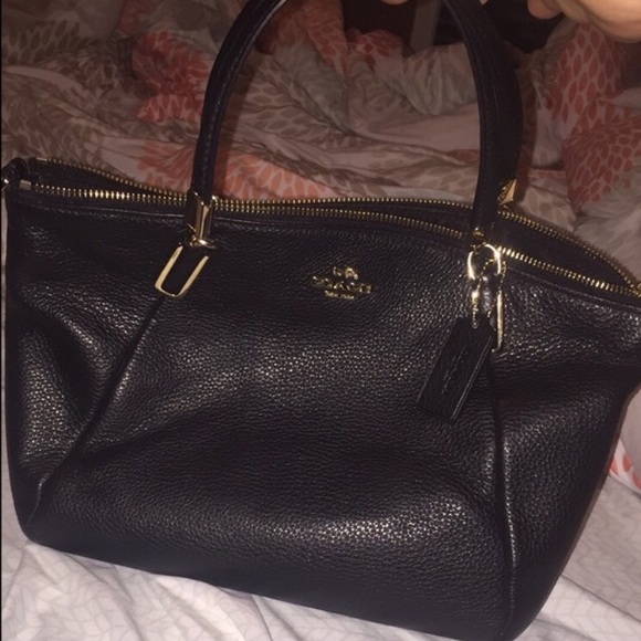 Coach purse - Picture 1 of 2