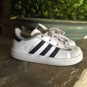 White/Black toddlers Superstar Adidas