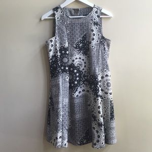 Never been worn Zara pattern cocktail dress Small