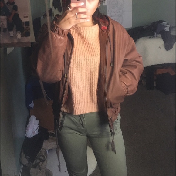 Ladies leather jacket - Picture 1 of 4