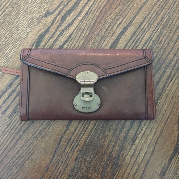 Fossil wallet