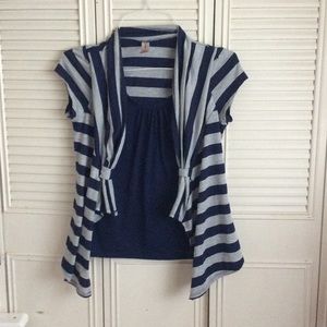 Gray and blue striped top!