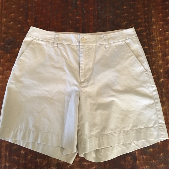 GAP Pants - Gap shorts, size 6, 6" inseam, great condition!