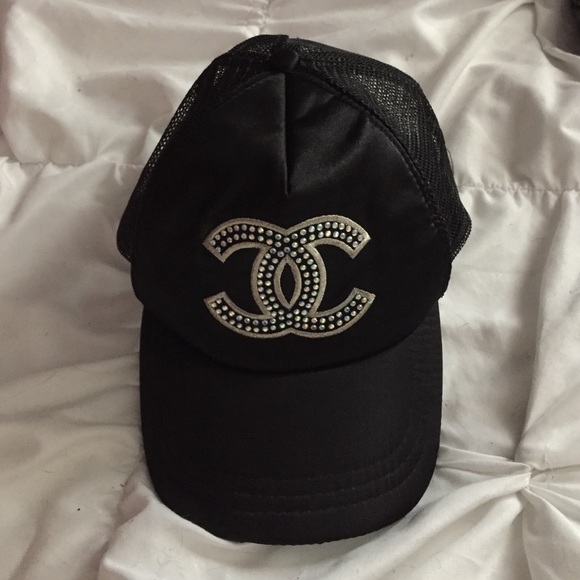 Chanel trucker hat Clearance