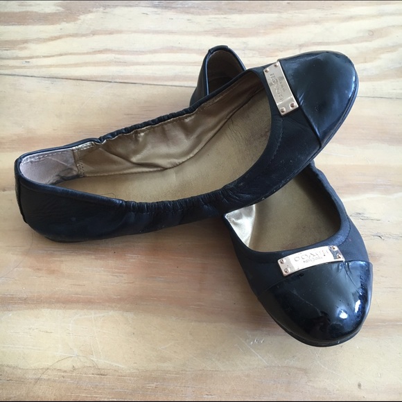 Coach flats 🎉
