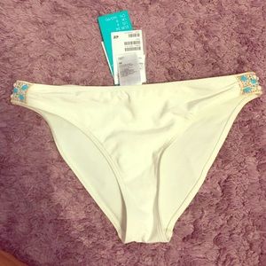 Never worn H&M bikini bottoms