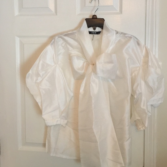 Beautiful White designer bow blouse!